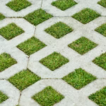 Terrassenbau Lübeck Jonasson Arbeiten mit Naturstein oder Feinsteinzeug (Keramik) Grass grid