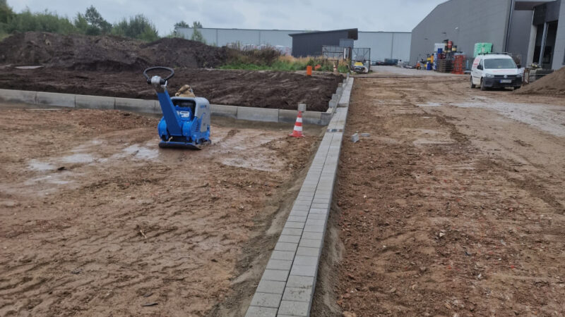 Terrassenbau Lübeck Jonasson Erdarbeiten / Tiefbau / Grundstücksbereinigung