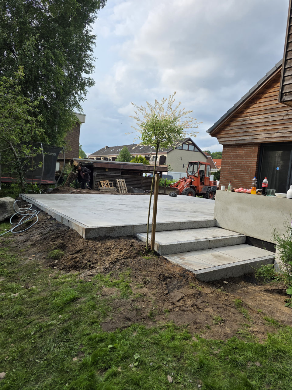 Terrassenbau Lübeck Jonasson Garten- und Landschaftsbau- hitergrund Wege